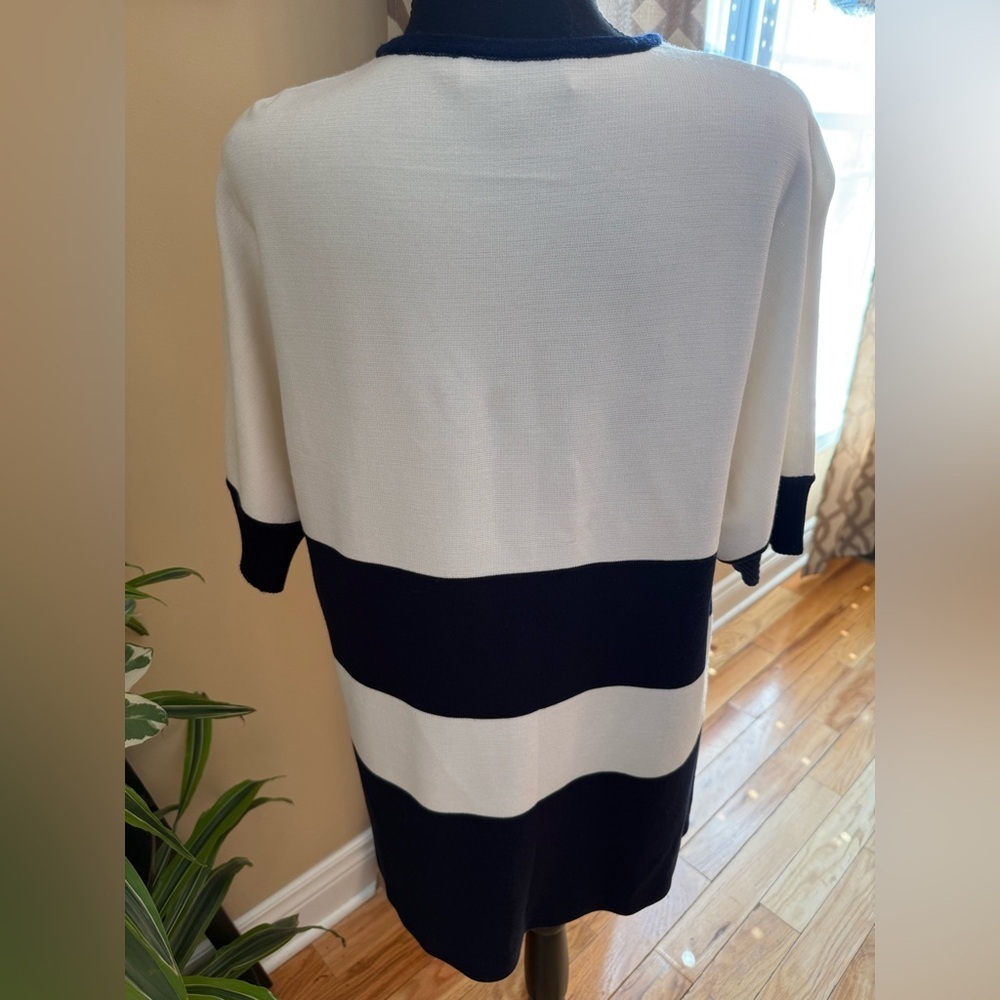 St John Blue/White Colorblock Short Sleeve Cardigan Sweater Women’s Size Small - Picture 7 of 16